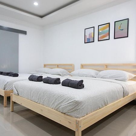 Lägenhet Studio på 45 m² i Silom med 1 badrum  Bangkok Exteriör bild