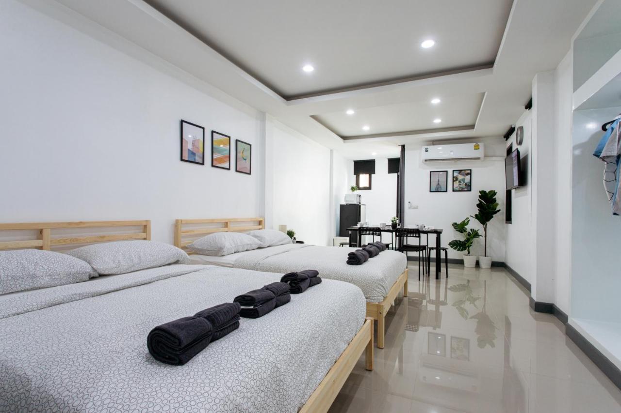 Lägenhet Studio på 45 m² i Silom med 1 badrum  Bangkok Exteriör bild