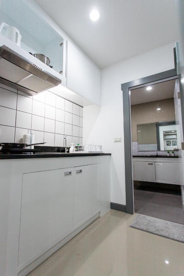 Lägenhet Studio på 45 m² i Silom med 1 badrum  Bangkok Exteriör bild